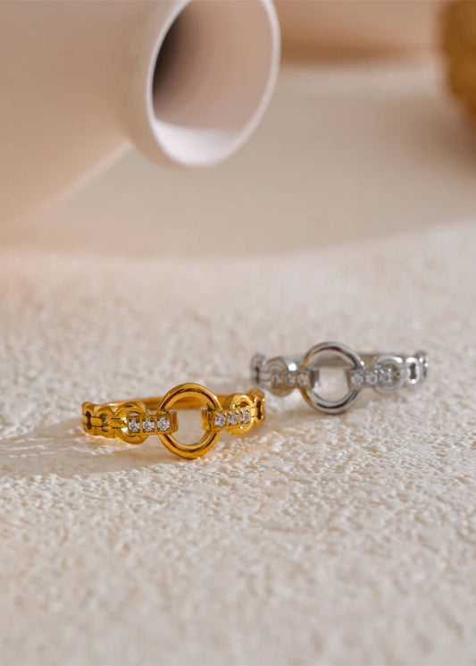 Bague Dorée Géométrique – Design Moderne Finition Or Véritable