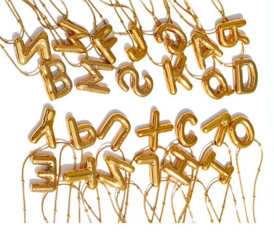 Collier Pendentif Géométrique Lettre