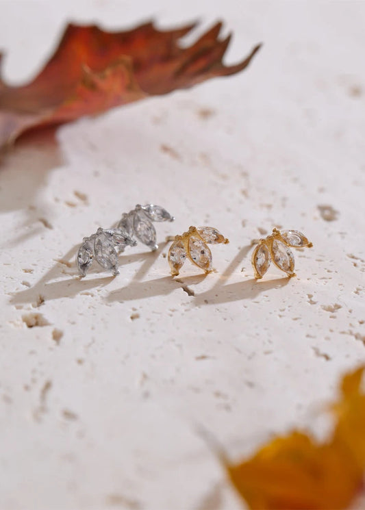 Boucles d’Oreilles Fleurs – Design Géométrique ; Finition Or Véritable