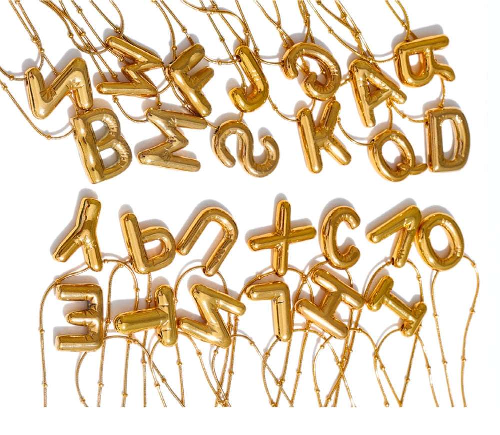 Collier Pendentif Géométrique Lettre