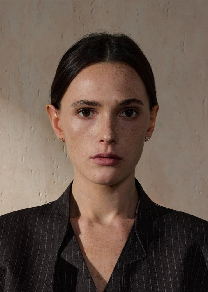 Boucles d’Oreilles Trèfle Zircon – Motif Végétal Finition Or Véritable