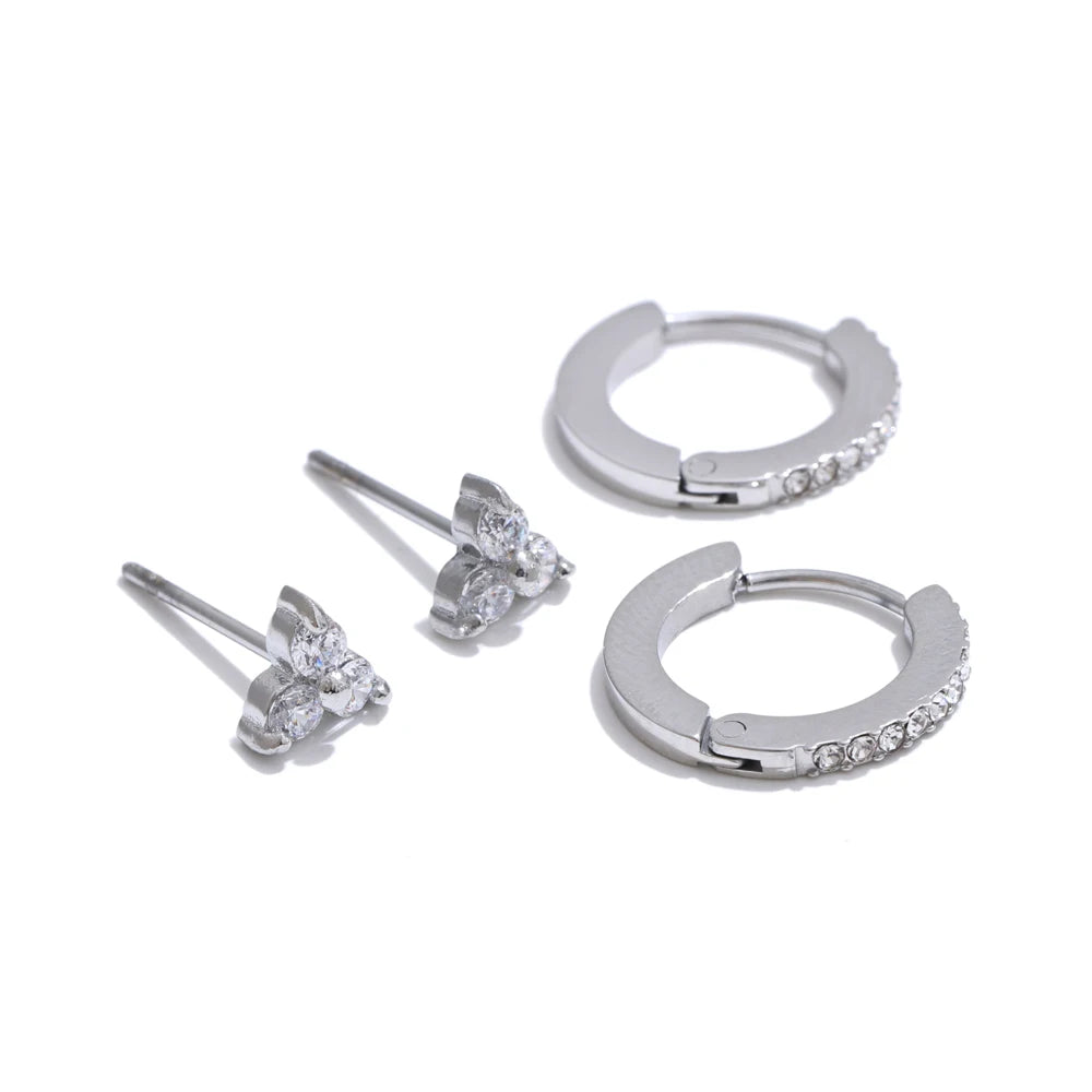 Boucles d’Oreilles Clous Géométriques – Finition Or Véritable